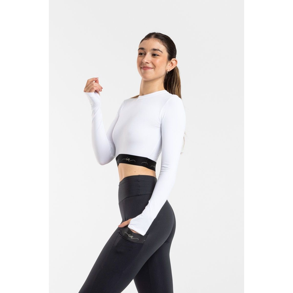 Amoli Crop Topp Vit